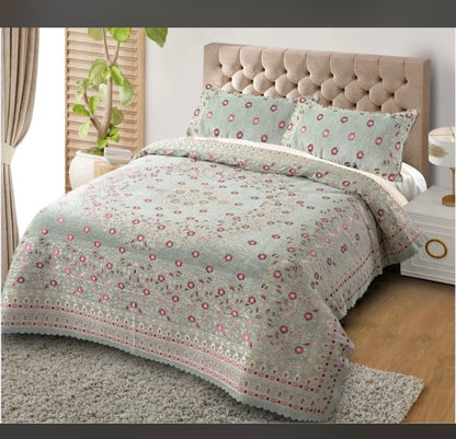 Luxury Velvet Double Bed Blanket / Razai – King Size Heavy Winter Quilt with Elegant Floral Design
