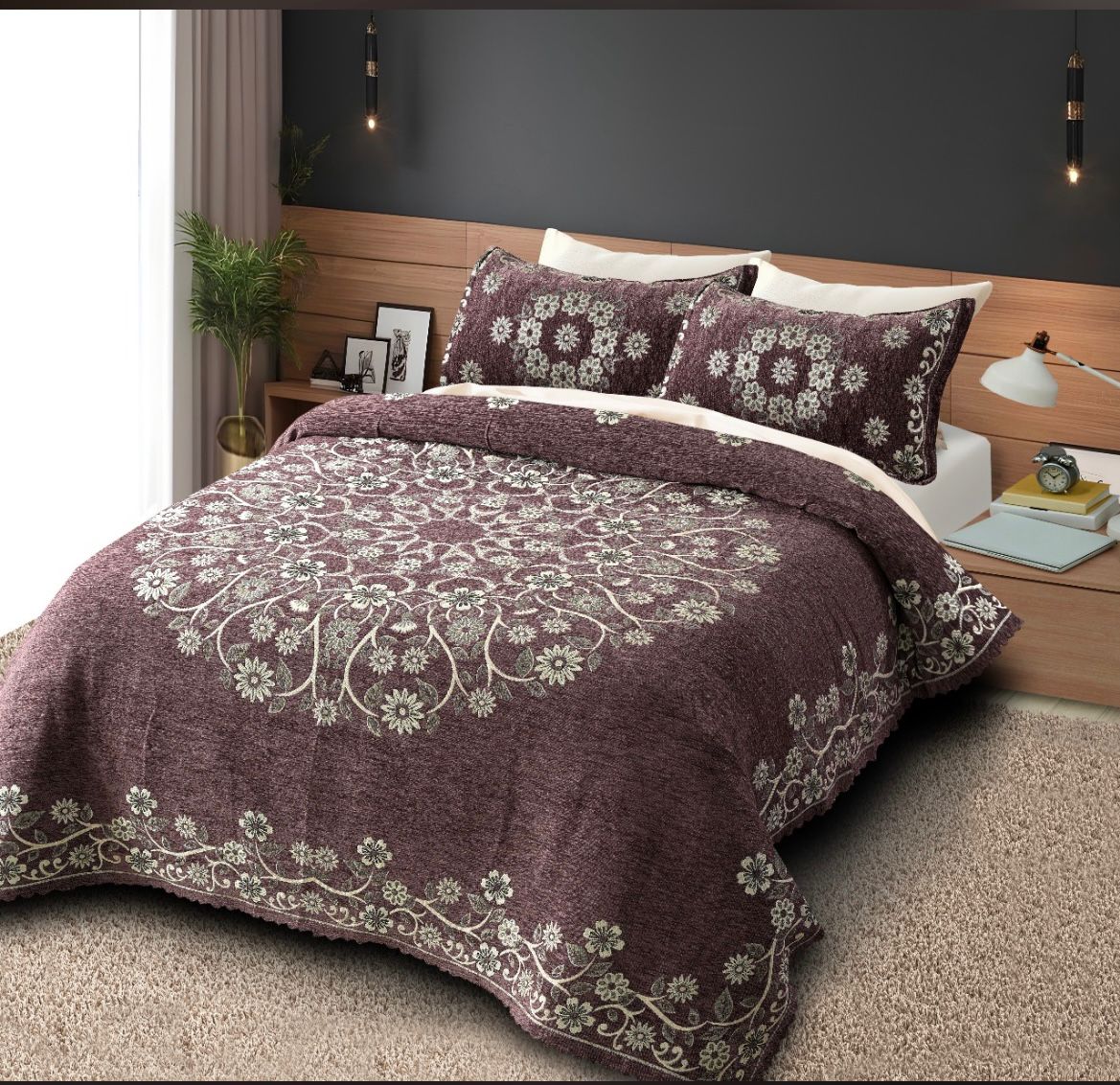 Luxury Velvet Double Bed Blanket / Razai – King Size Heavy Winter Quilt with Elegant Floral Design
