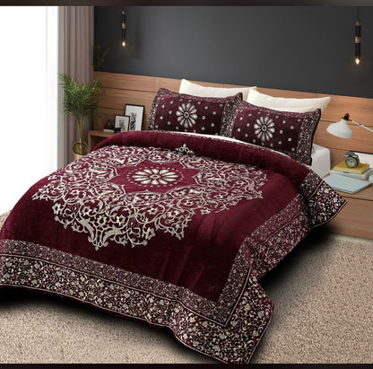 Luxury Velvet Double Bed Blanket / Razai – King Size Heavy Winter Quilt with Elegant Floral Design